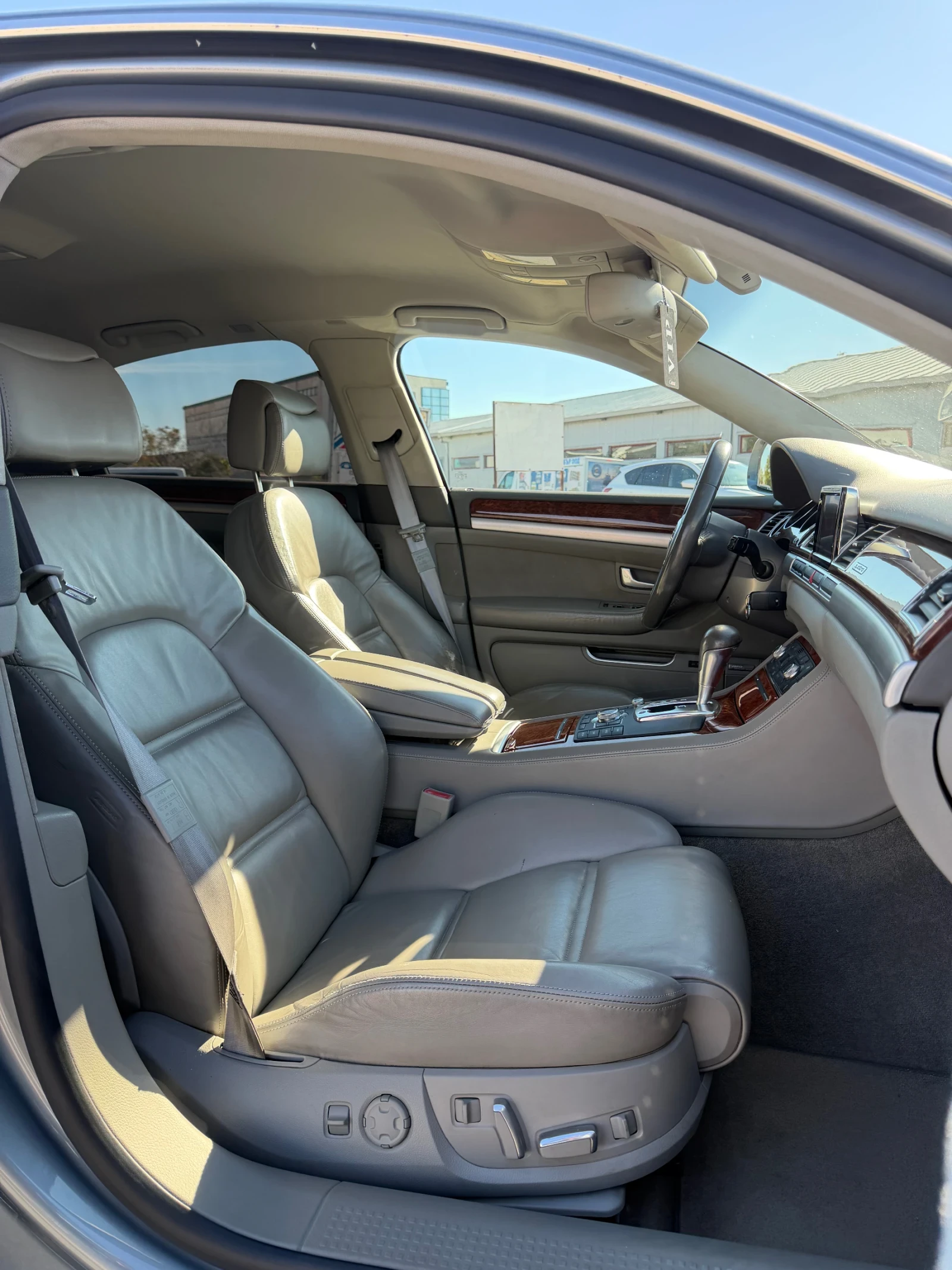 Audi A8 4.2 TDI 326ps FACELIFT, снимка 16 - Автомобили и джипове - 56548512