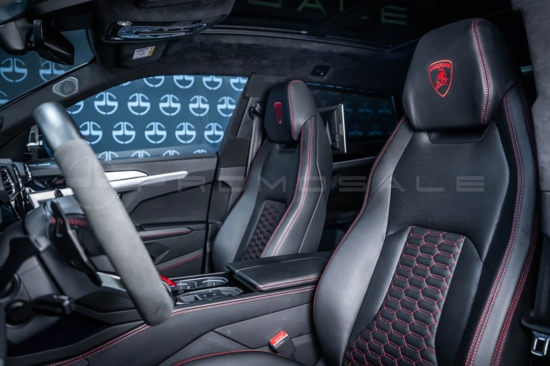 Lamborghini Urus Ceramic* Pano* Carbon* B&O, снимка 12 - Автомобили и джипове - 47607151