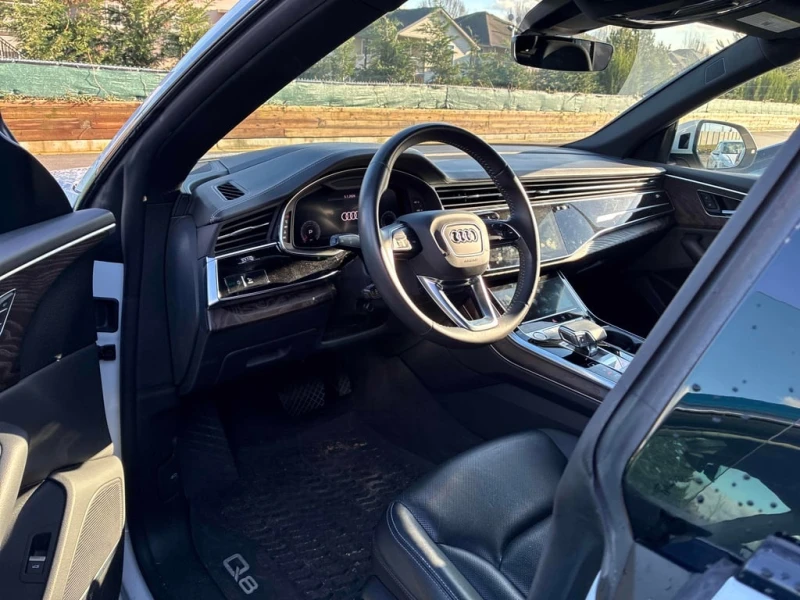 Audi Q8 * Technik * CARFAX * БЕЗ ПЪРВОНАЧАЛНА ВНОСКА, снимка 5 - Автомобили и джипове - 53131004