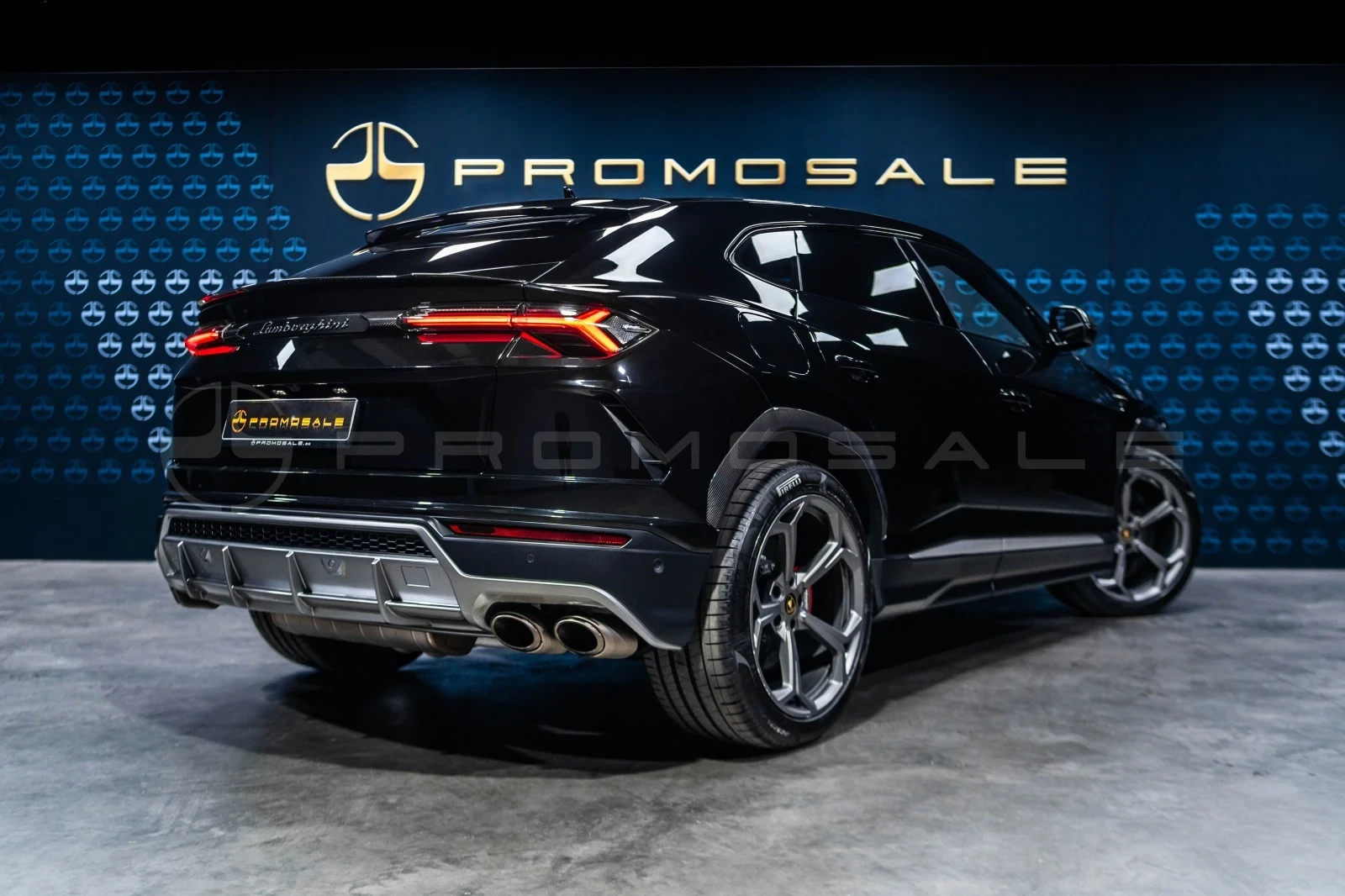 Lamborghini Urus Ceramic* Pano* Carbon* B&O - изображение 4