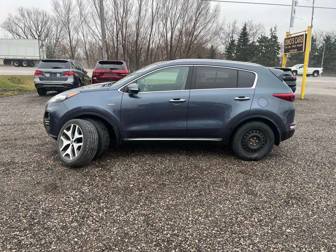 Kia Sportage SX Turbo/ПАНОРАМА/ОБДУХВАНЕ/ВТОРИ ГУМИ И ДЖАНТИ, снимка 3 - Автомобили и джипове - 54184546