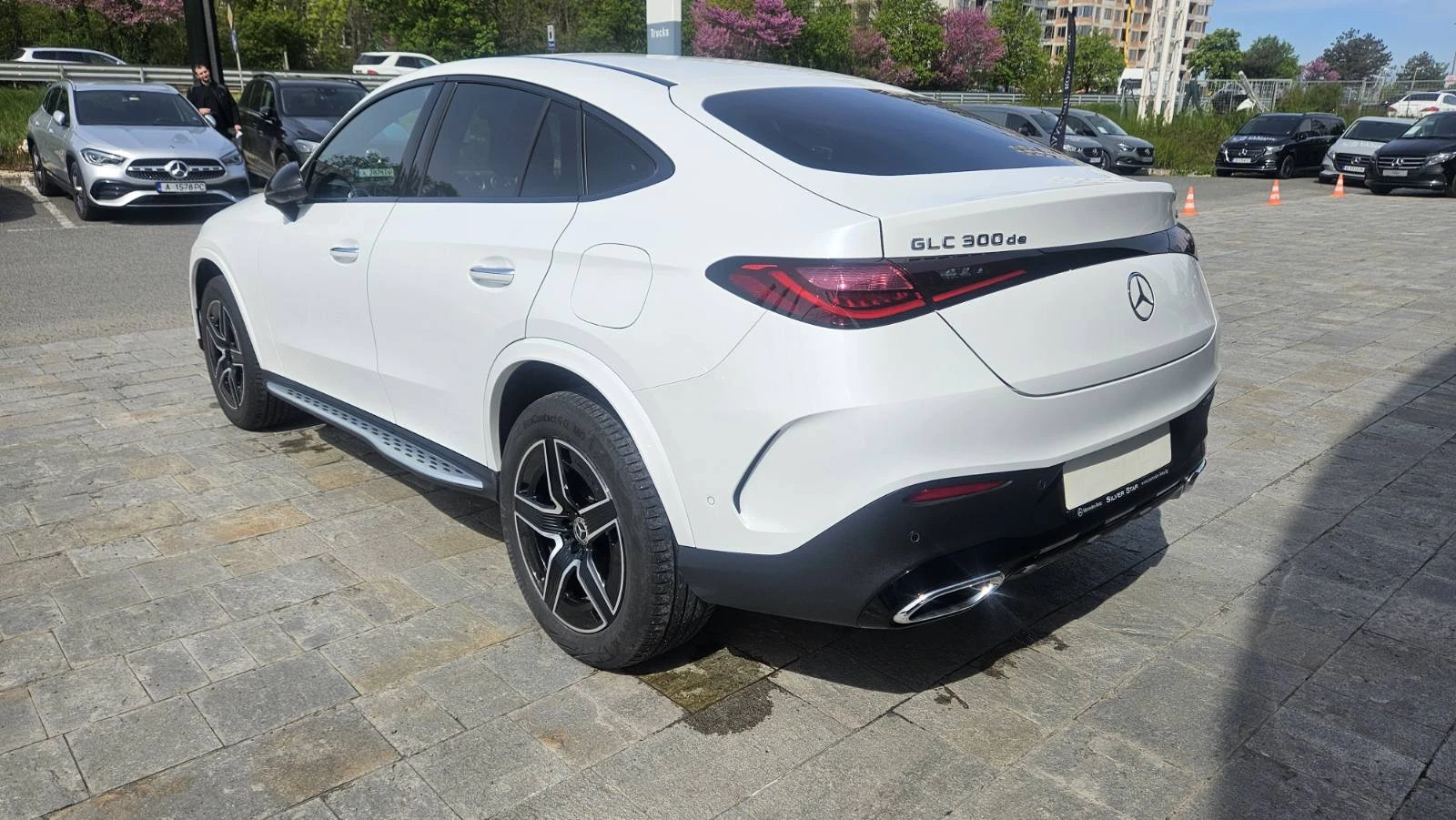 Mercedes-Benz GLC 300 de  4MATIC Coupe, снимка 6 - Автомобили и джипове - 54411761