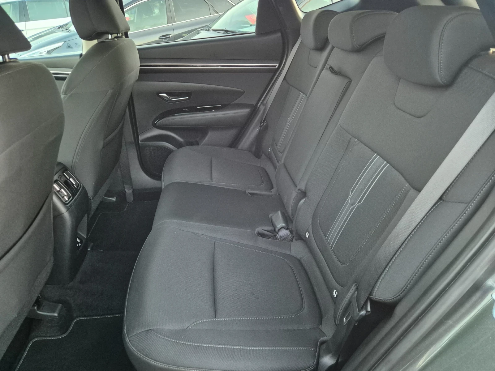 Hyundai Tucson 1.6 CRDI X-Line, снимка 13 - Автомобили и джипове - 55622830