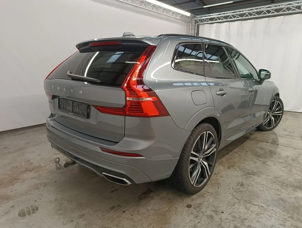 Volvo XC60 T6 Recharge Geartronic R-Design Leather Navi , снимка 4 - Автомобили и джипове - 56206089