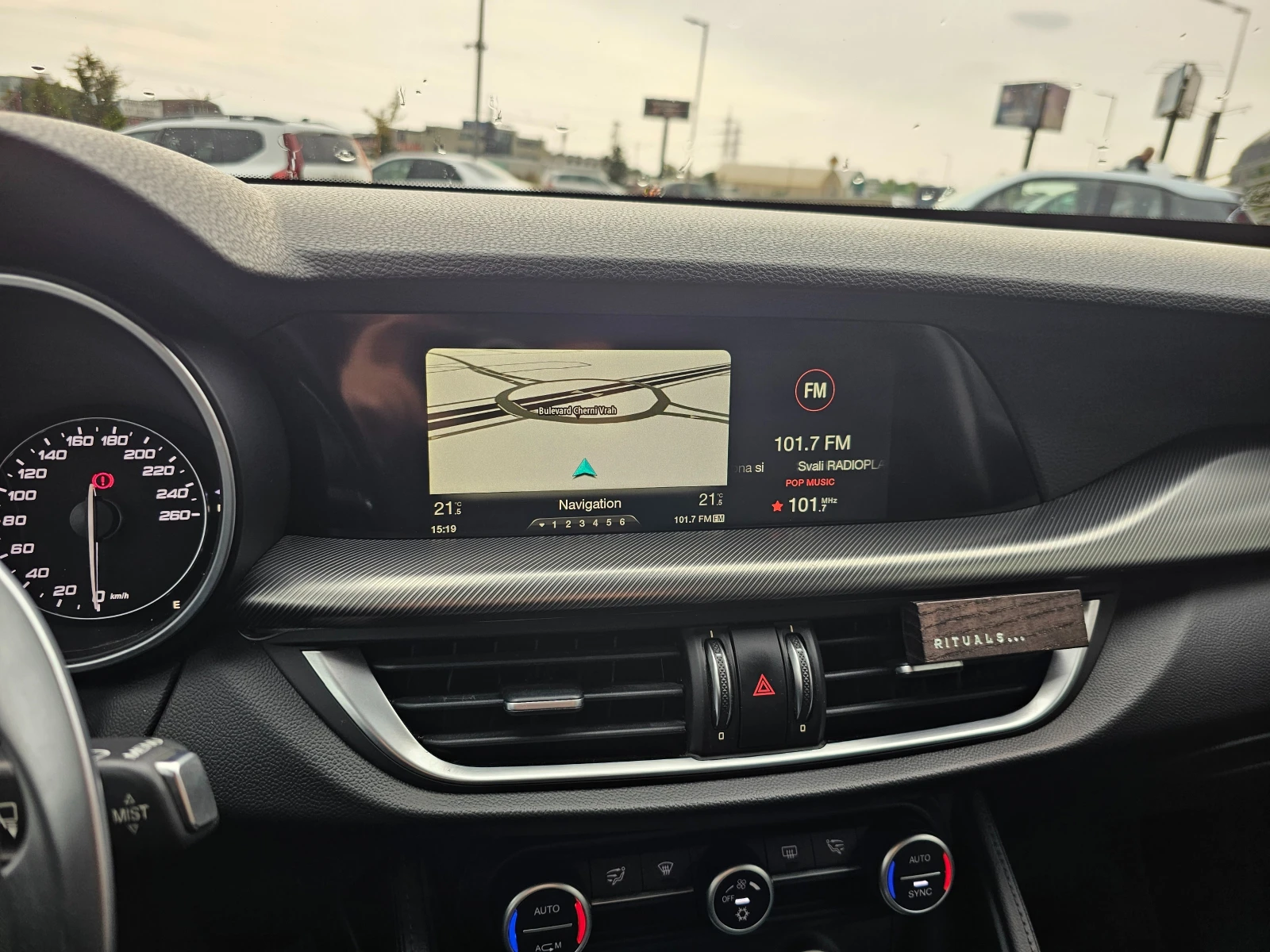 Alfa Romeo Stelvio Q4 2.2JTD, снимка 10 - Автомобили и джипове - 56451636