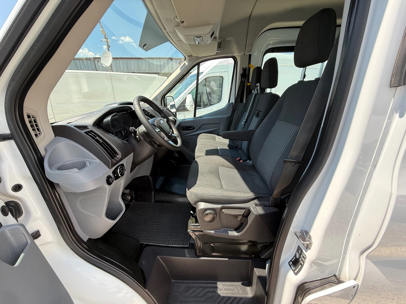 Ford Transit 2.2 TDCI 4X4 6+ 1 МЕСТА - изображение 9