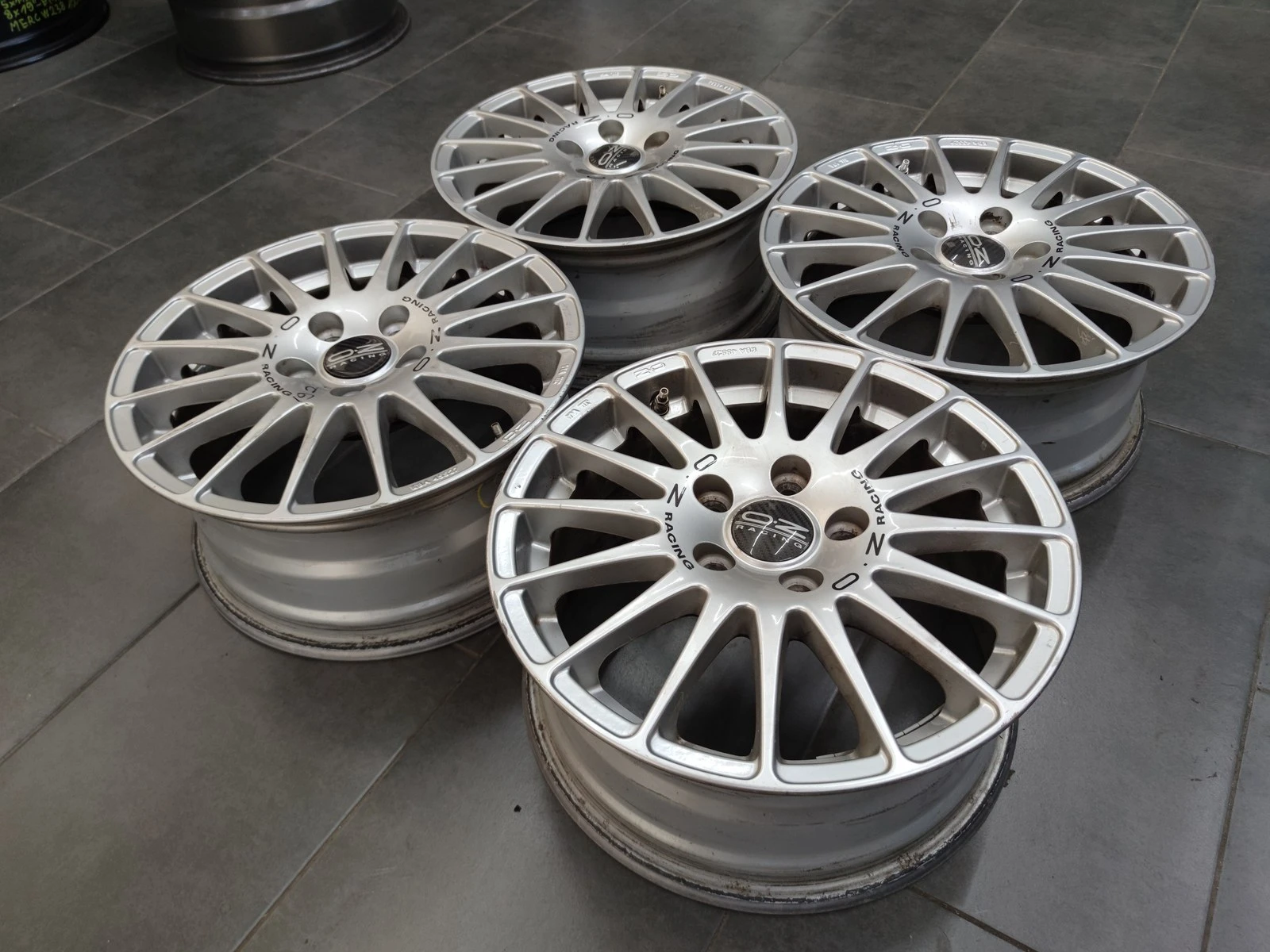 Джанти за Audi, снимка 4 - Гуми и джанти - 56716475