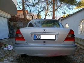 Mercedes-Benz C 180, снимка 2