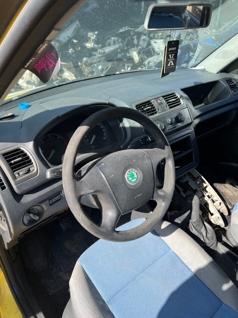 Skoda Fabia 1.4TDI, снимка 6 - Автомобили и джипове - 38381095