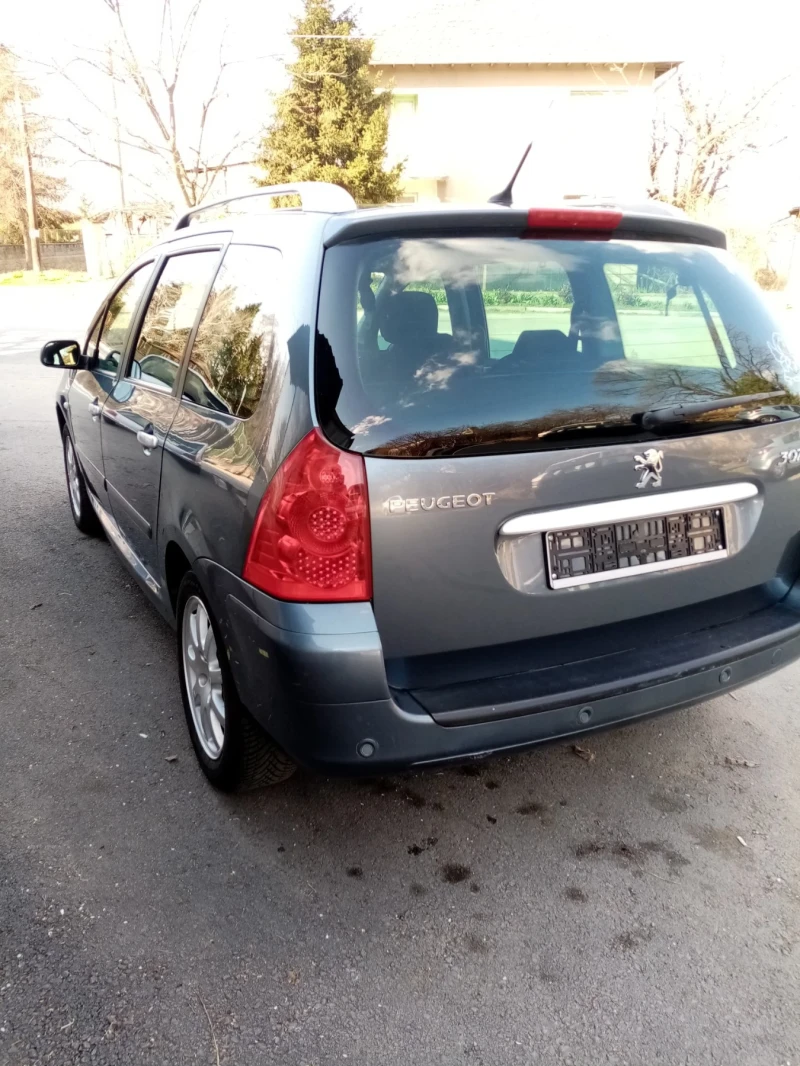 Peugeot 307 FACELIFT, TOP, PANORAMA, 7 МЕСТА, снимка 5 - Автомобили и джипове - 47198302