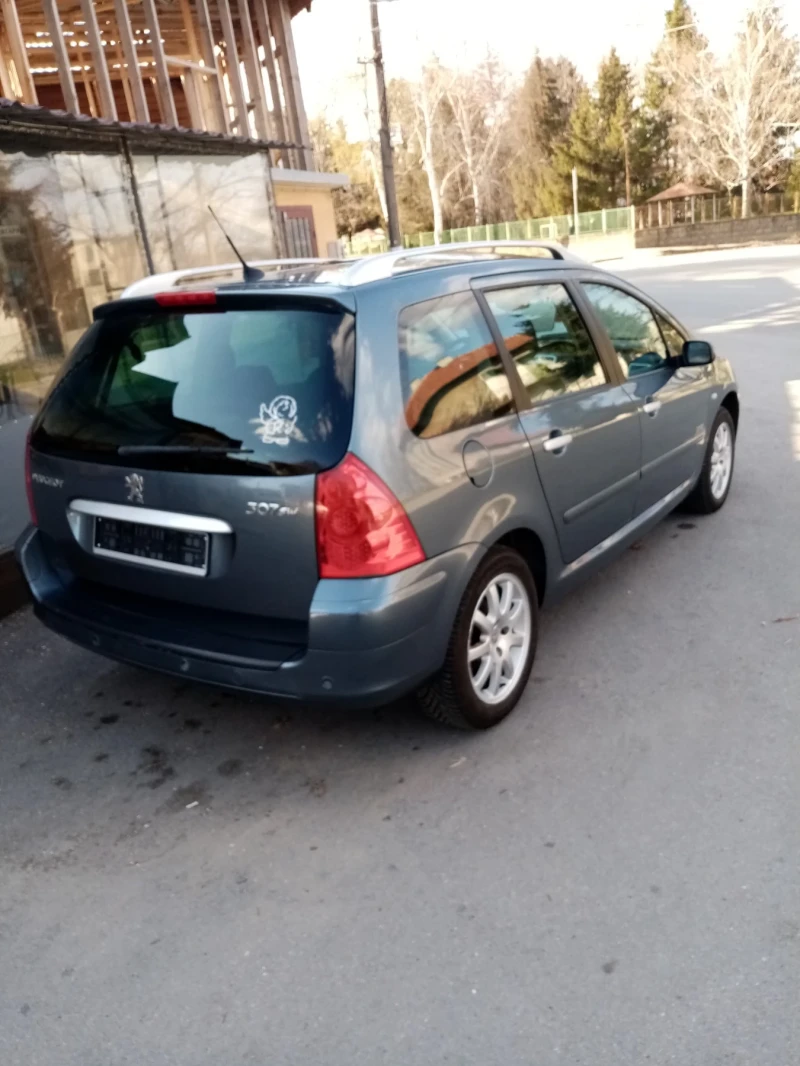 Peugeot 307 FACELIFT, TOP, PANORAMA, 7 МЕСТА, снимка 3 - Автомобили и джипове - 47198302