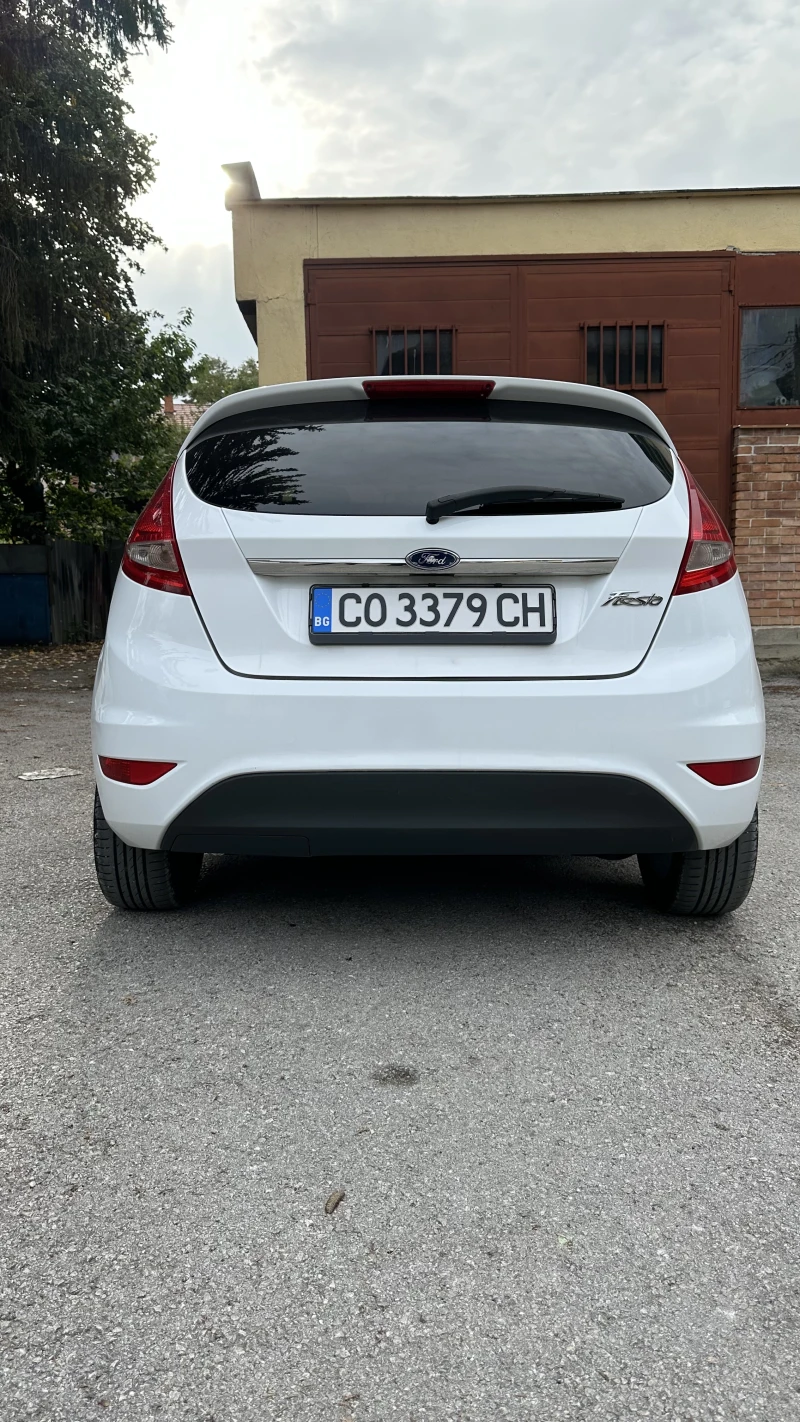 Ford Fiesta, снимка 10 - Автомобили и джипове - 47426236