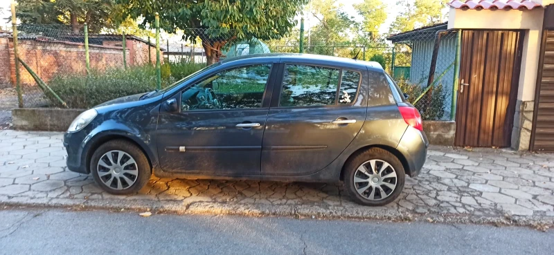 Renault Clio, снимка 2 - Автомобили и джипове - 48668228