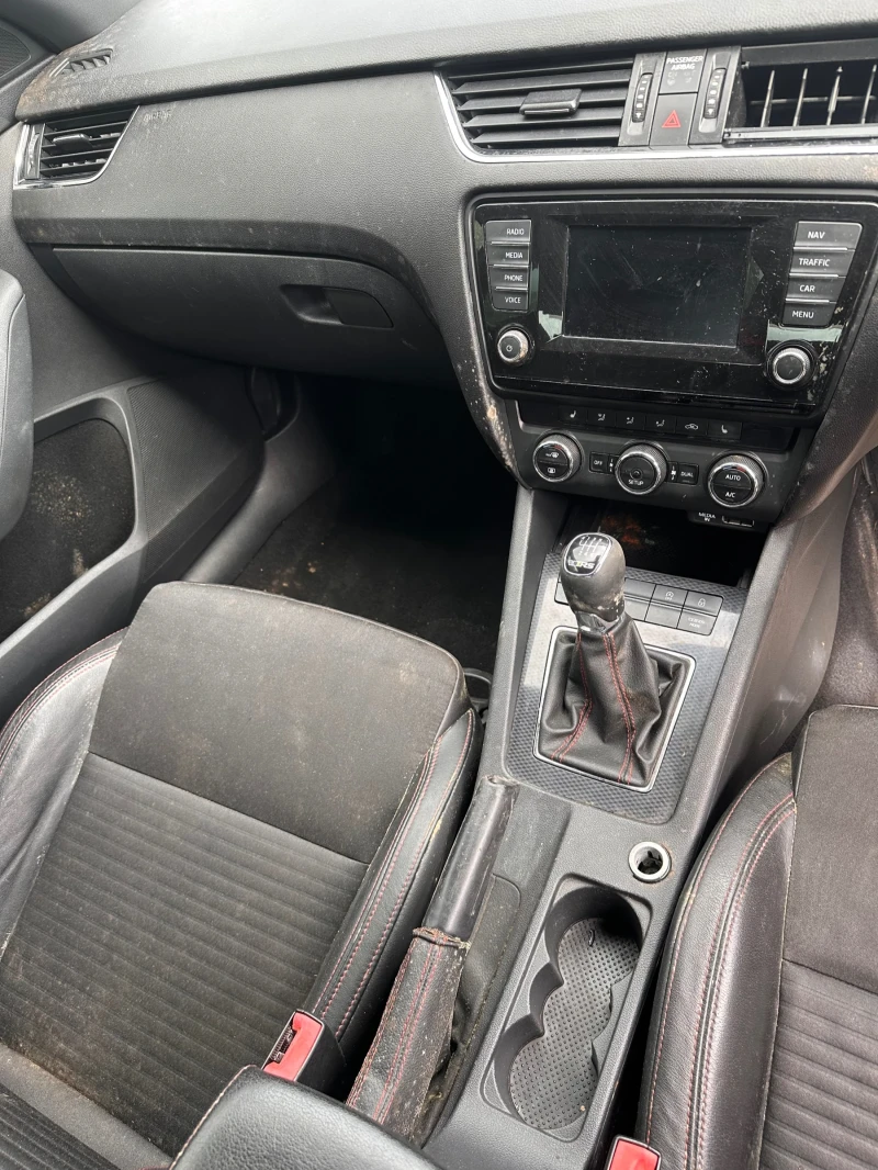Skoda Octavia 2.0tdi vrs, снимка 8 - Автомобили и джипове - 51899851