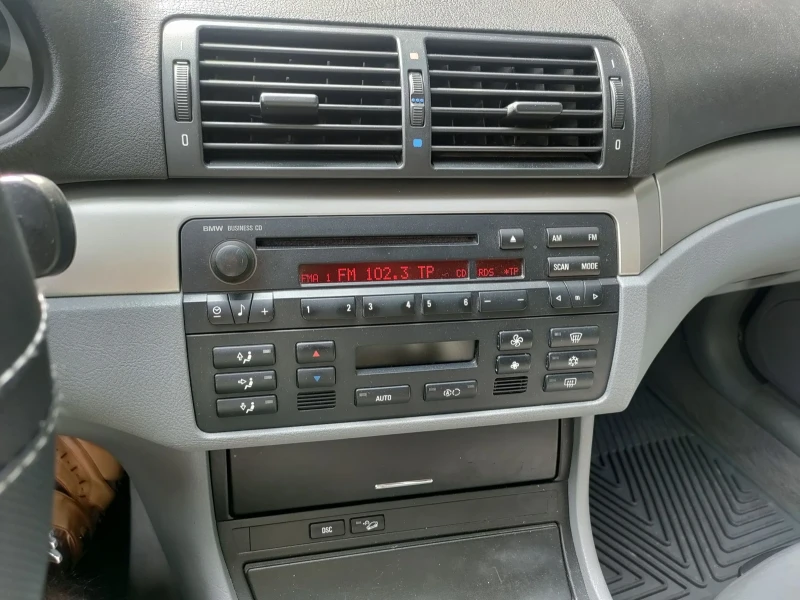 BMW 330 XD 4?4, снимка 9 - Автомобили и джипове - 52382815