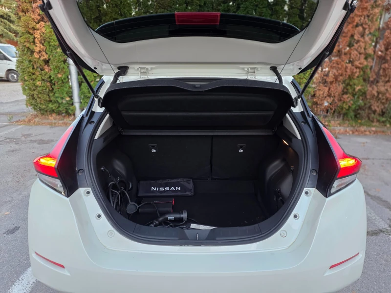 Nissan Leaf  40 kWh , снимка 7 - Автомобили и джипове - 52247511