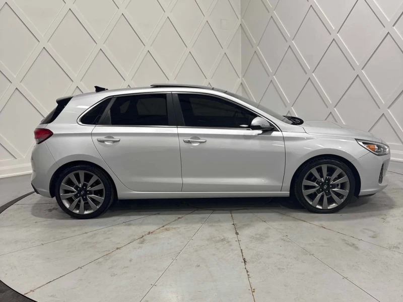 Hyundai Elantra * Sport Ultimate * CARFAX * БЕЗ ПЪРВОНАЧАЛНА ВНОСК, снимка 3 - Автомобили и джипове - 52673925