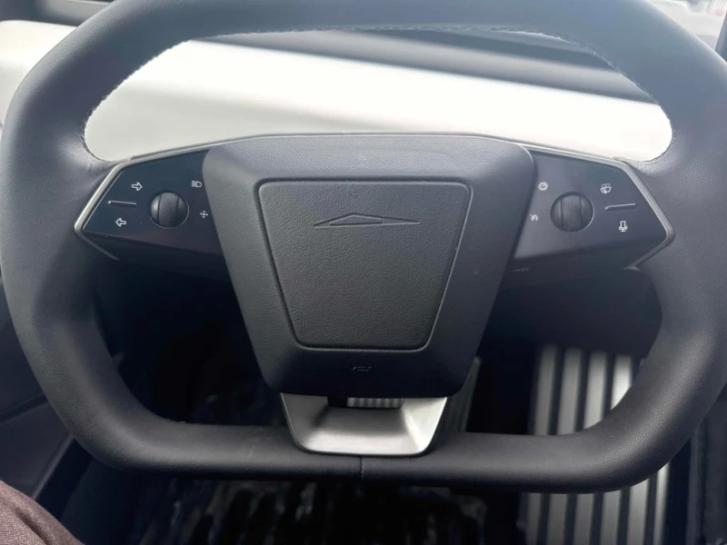 Tesla Cybertruck * AWD * CARFAX * БЕЗ ПЪРВОНАЧАЛНА ВНОСКА, снимка 10 - Автомобили и джипове - 53126831