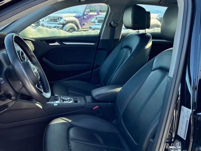 Audi A3 * Komfort * CARFAX * БЕЗ ПЪРВОНАЧАЛНА ВНОСКА, снимка 14 - Автомобили и джипове - 53206799