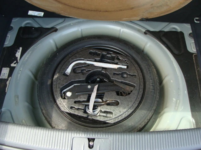 VW Golf Plus 1, 9, снимка 14 - Автомобили и джипове - 55348138