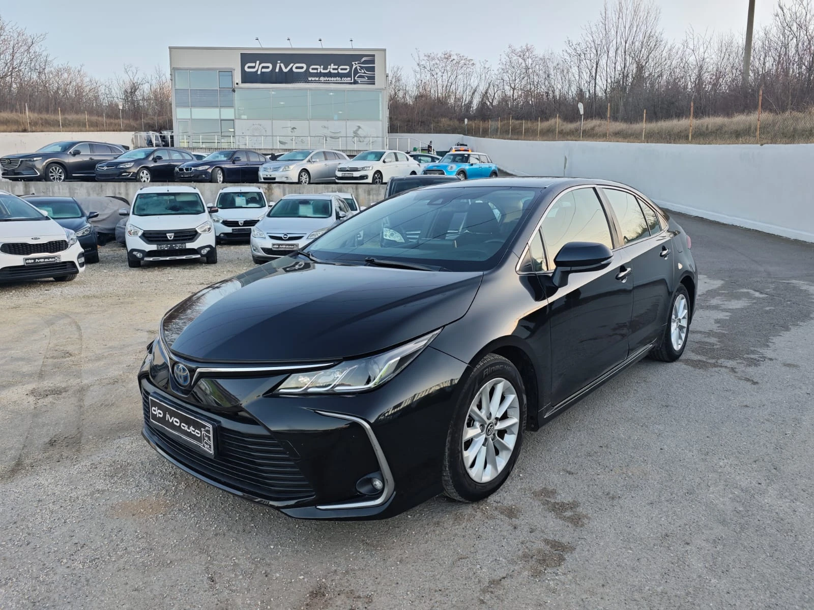 Toyota Corolla ХИБРИД* ГАЗ* 12 МЕСЕЦА ГАРАНЦИЯ* , снимка 1