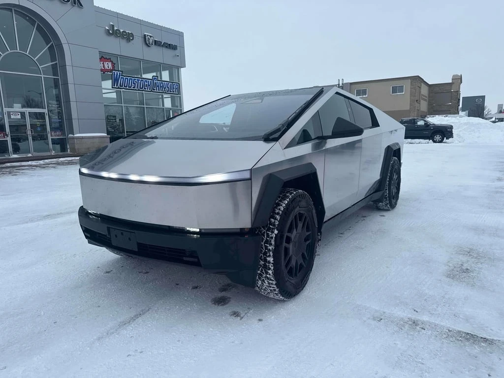 Tesla Cybertruck * AWD * CARFAX * БЕЗ ПЪРВОНАЧАЛНА ВНОСКА, снимка 1