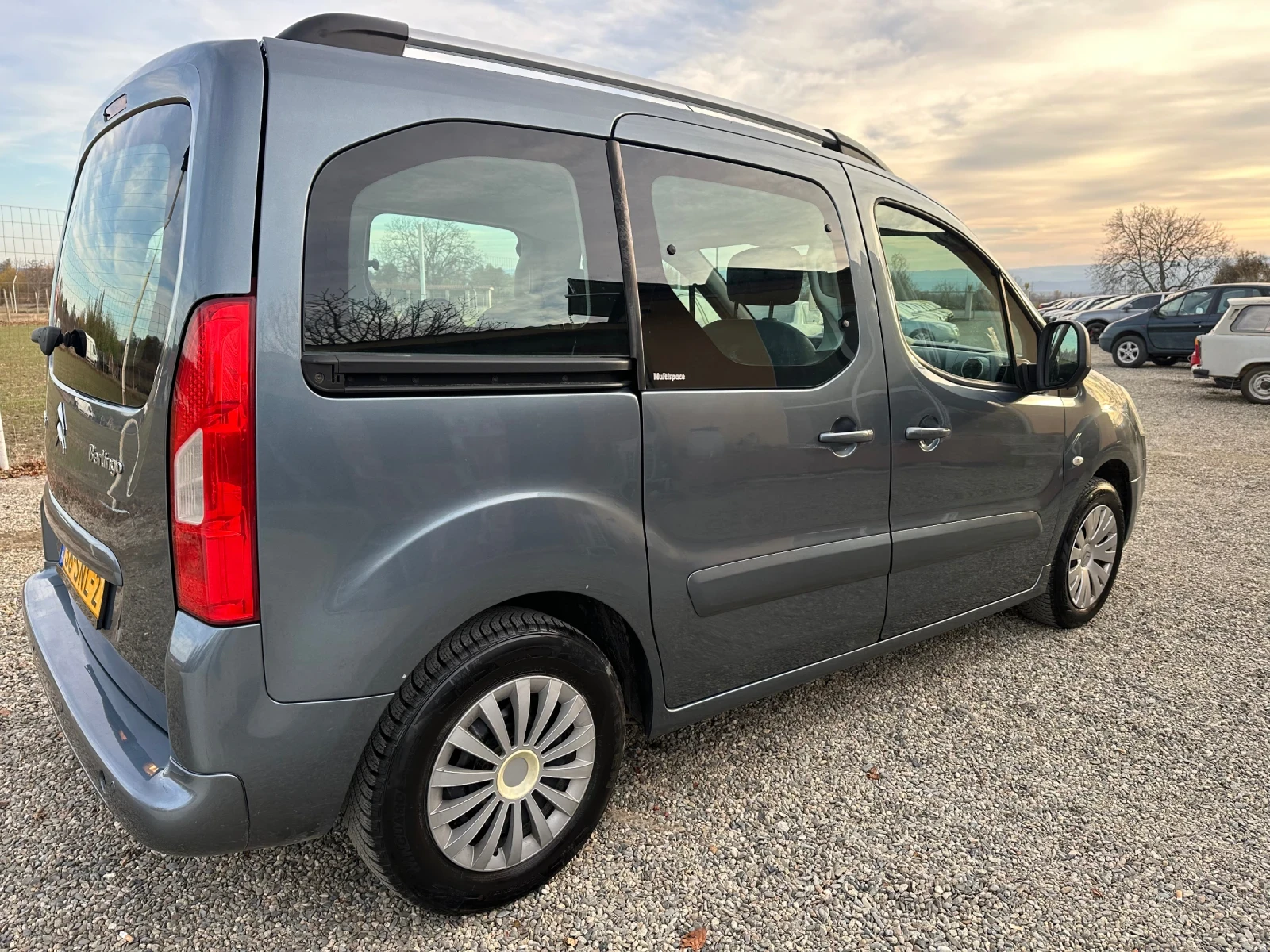 Citroen Berlingo 1.6 LPG Multispace - изображение 6