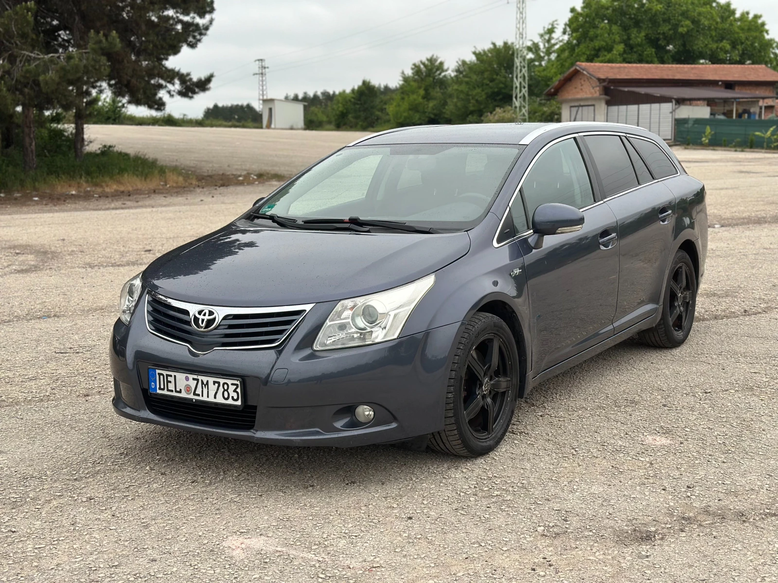 Toyota Avensis 2.2 D-CAT - изображение 2