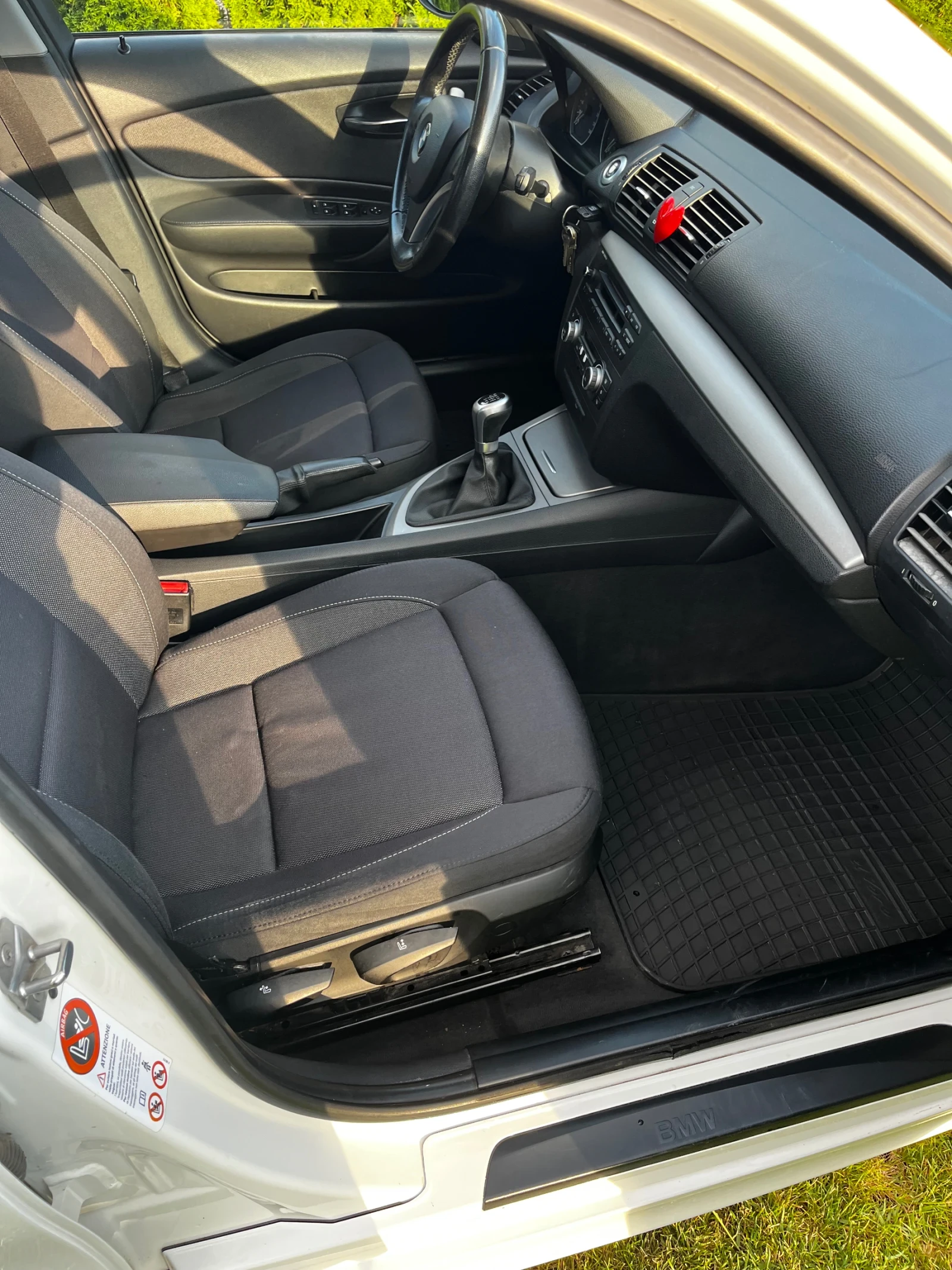 BMW 118  - изображение 10