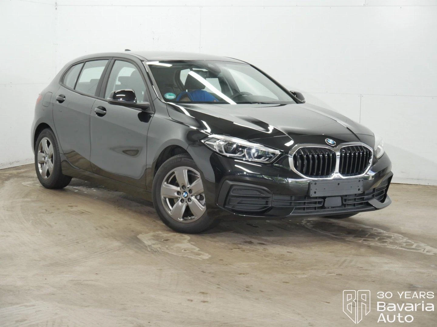 BMW 118  i Advantage - изображение 4