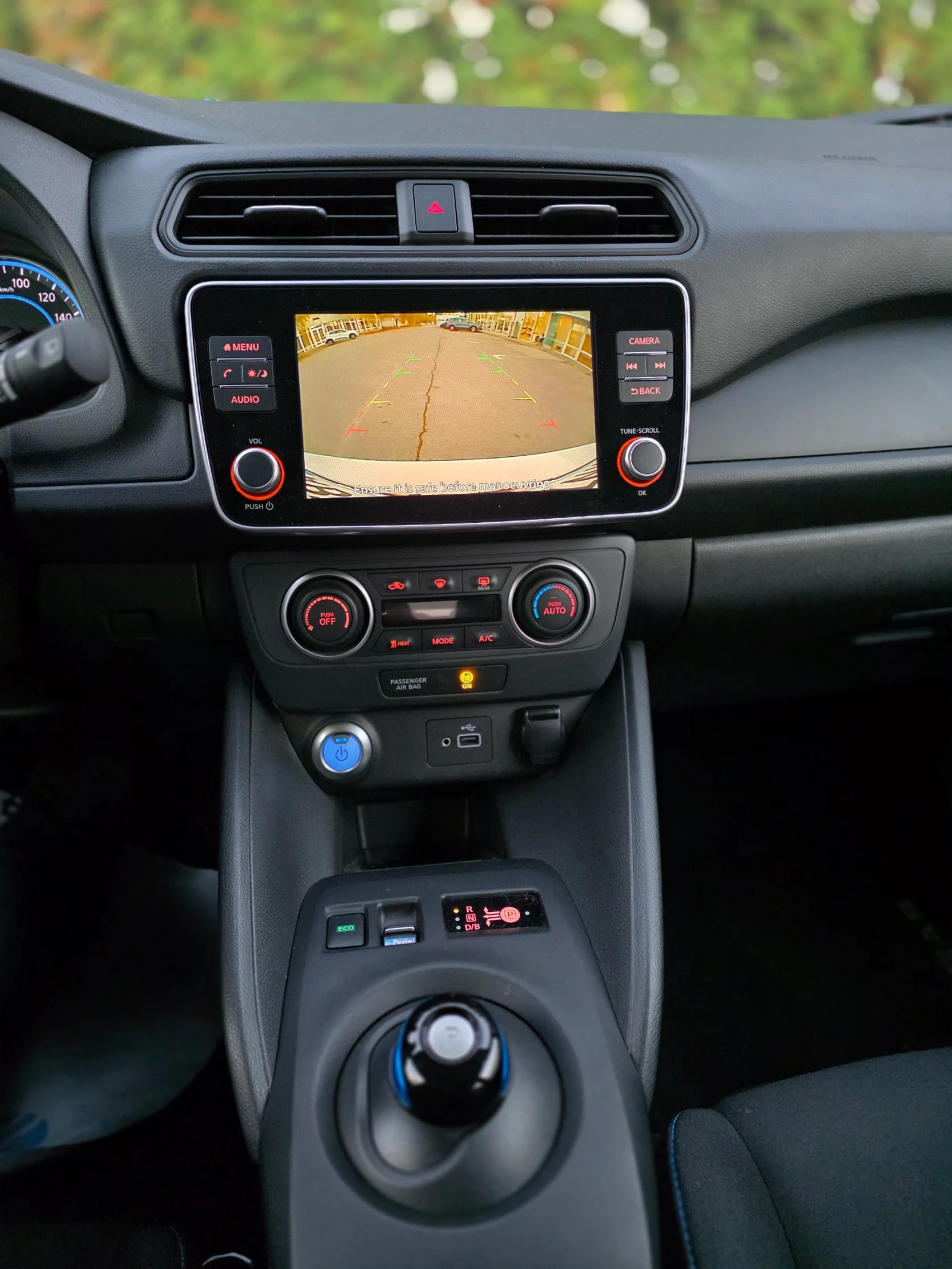 Nissan Leaf  40 kWh  | Mobile.bg   10