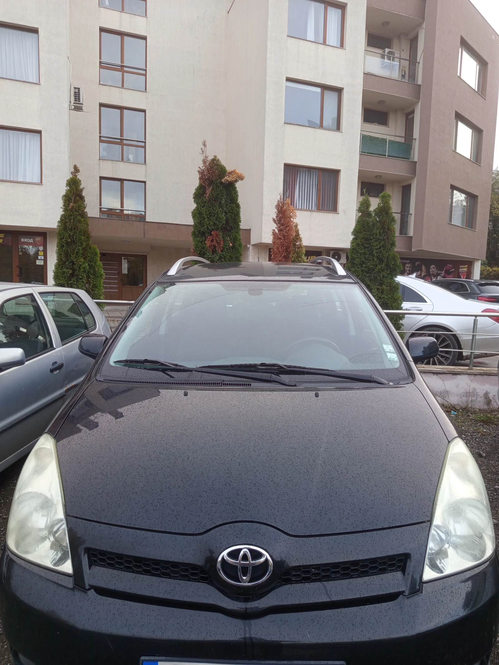 Toyota Corolla verso  - изображение 3