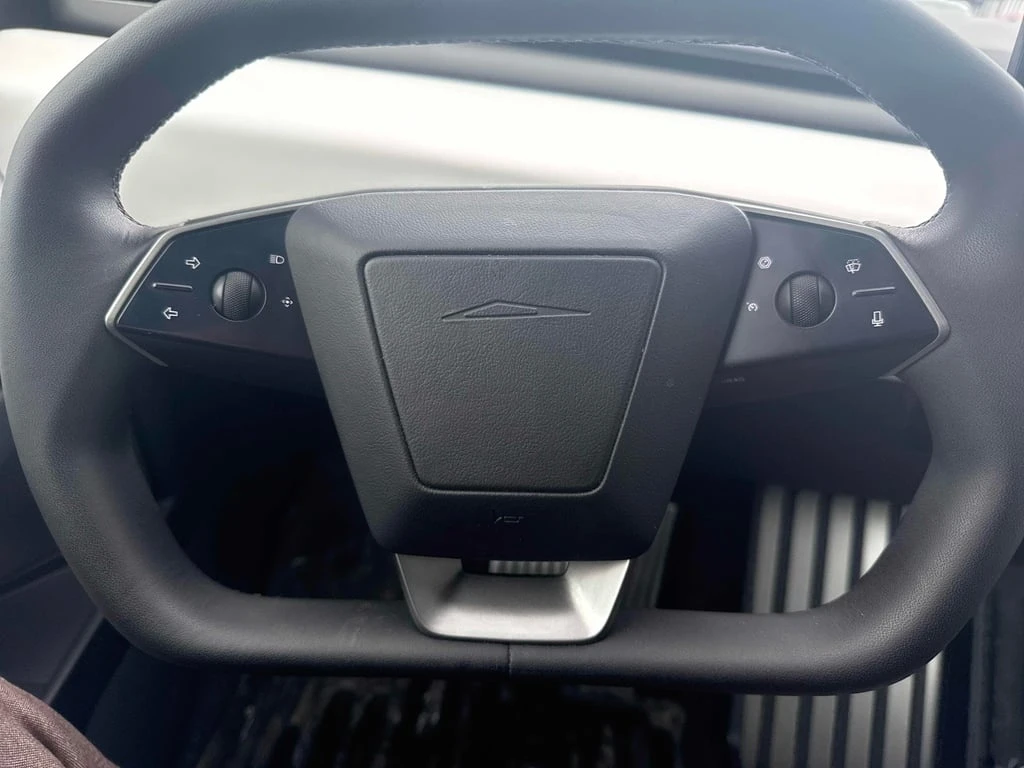 Tesla Cybertruck * AWD * CARFAX * БЕЗ ПЪРВОНАЧАЛНА ВНОСКА - изображение 10