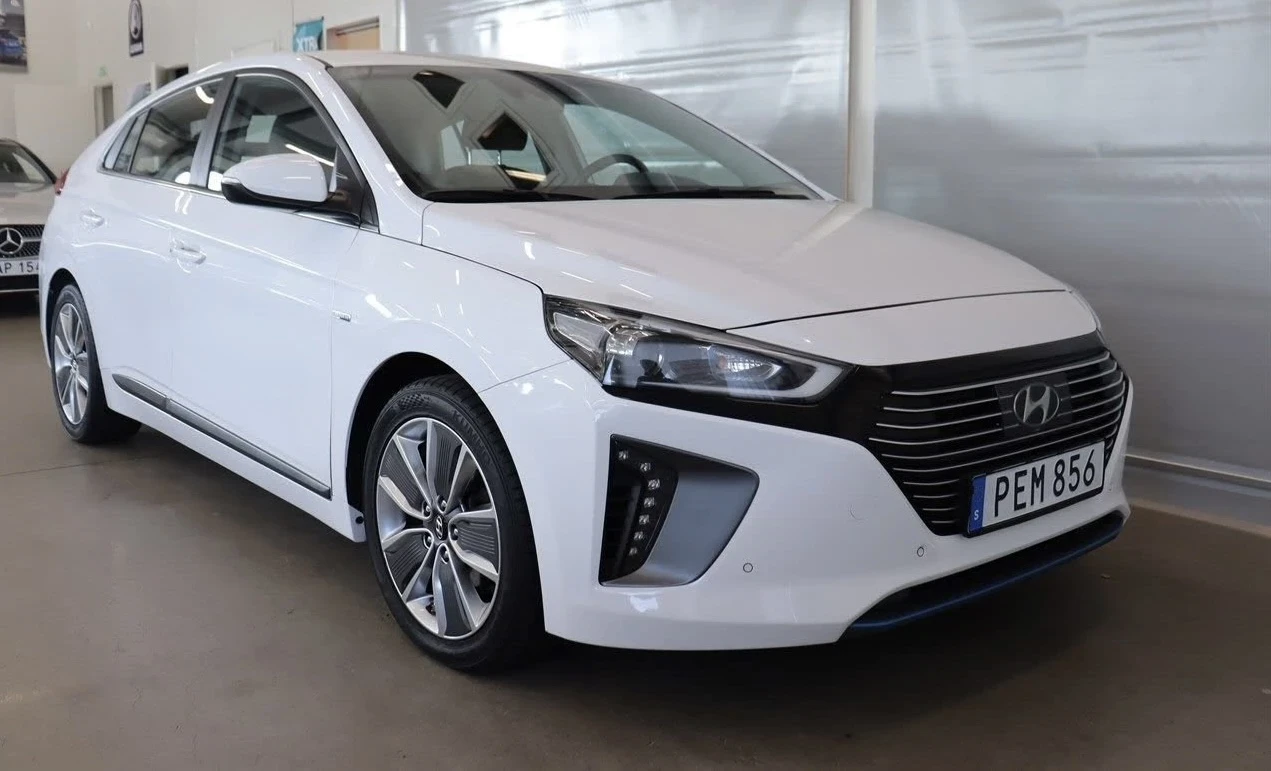 Hyundai Ioniq Hybrid 1.6 DCT Premium Plus Eco (141hk) Navi CarPl | Mobile.bg � ����������� 3