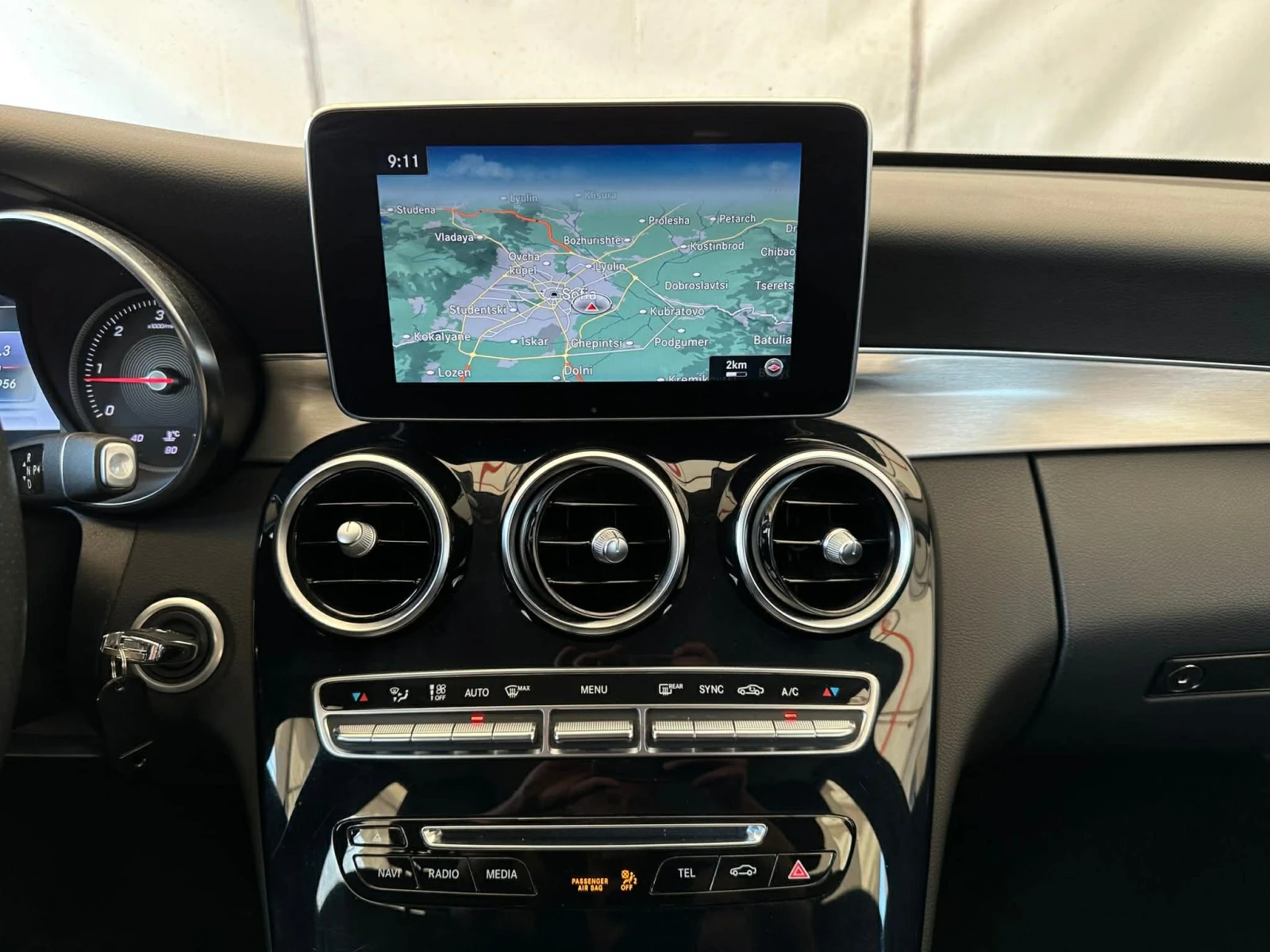 Mercedes-Benz C 220 4Matic Distronic 9G | Сервизна история, снимка 9 - Автомобили и джипове - 53818425