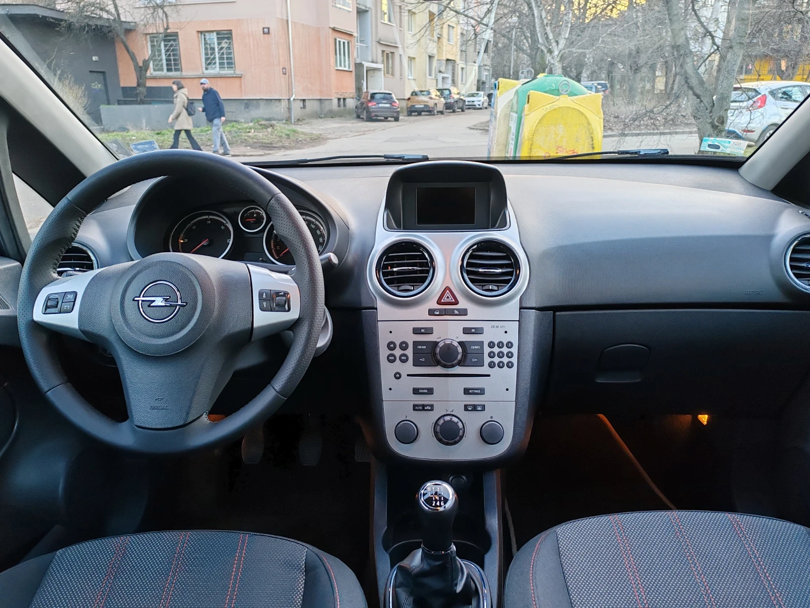 Opel Corsa 1.7CDTI 125hp 6MT, снимка 8 - Автомобили и джипове - 54059456