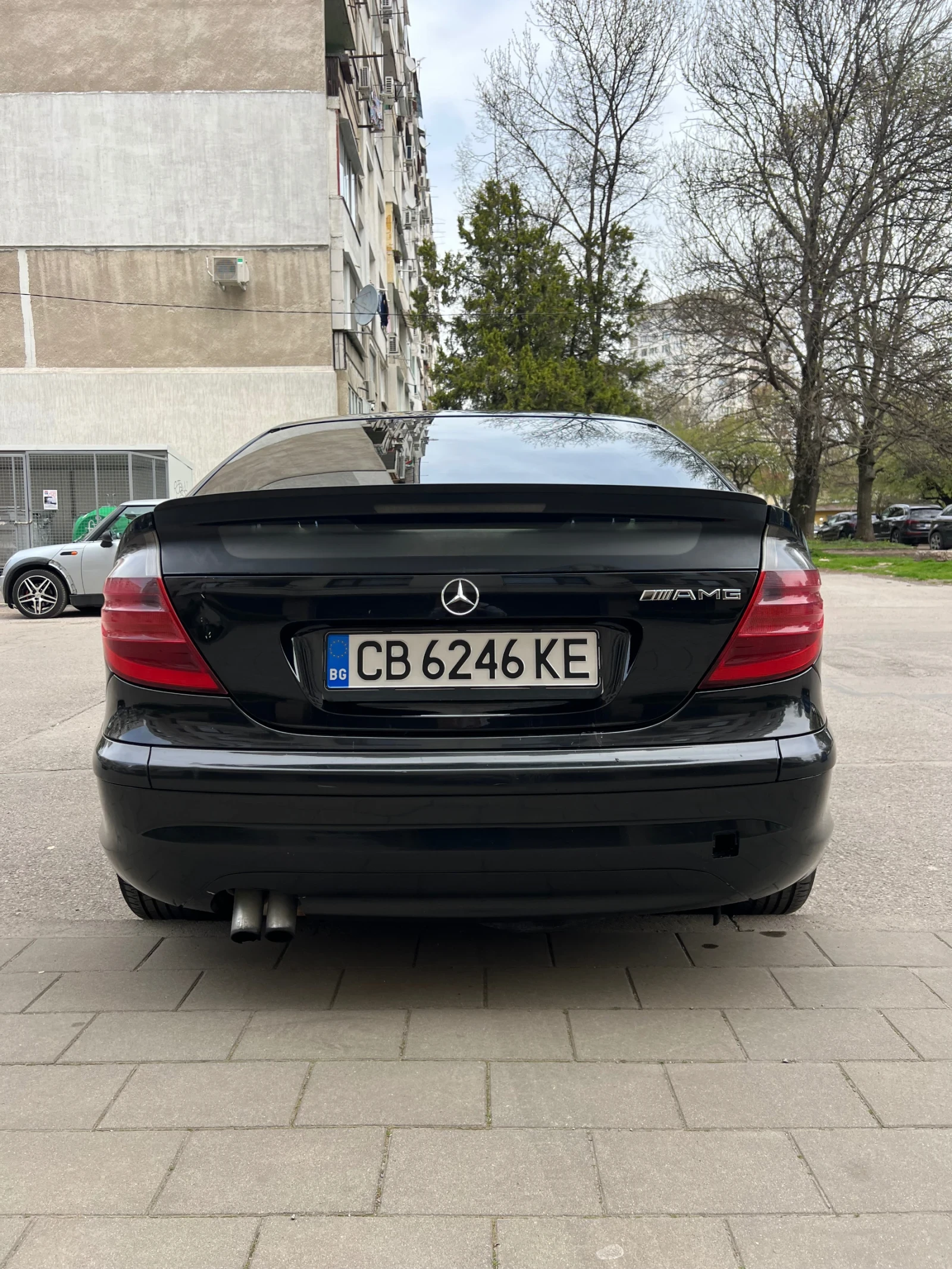 Mercedes-Benz C 220, снимка 4 - Автомобили и джипове - 54317868