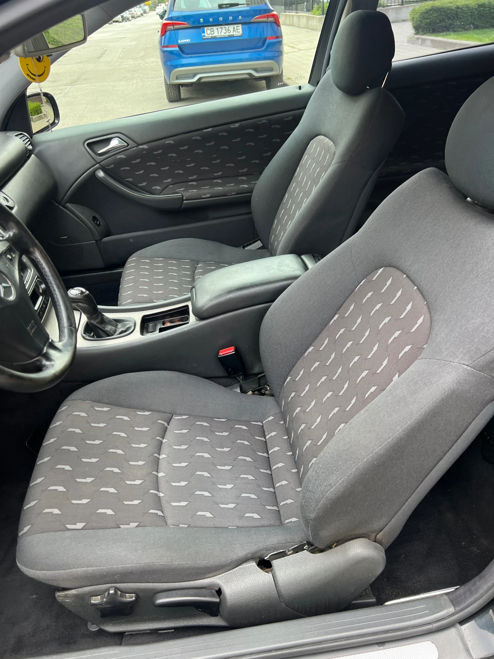 Mercedes-Benz C 220, снимка 10 - Автомобили и джипове - 54317868