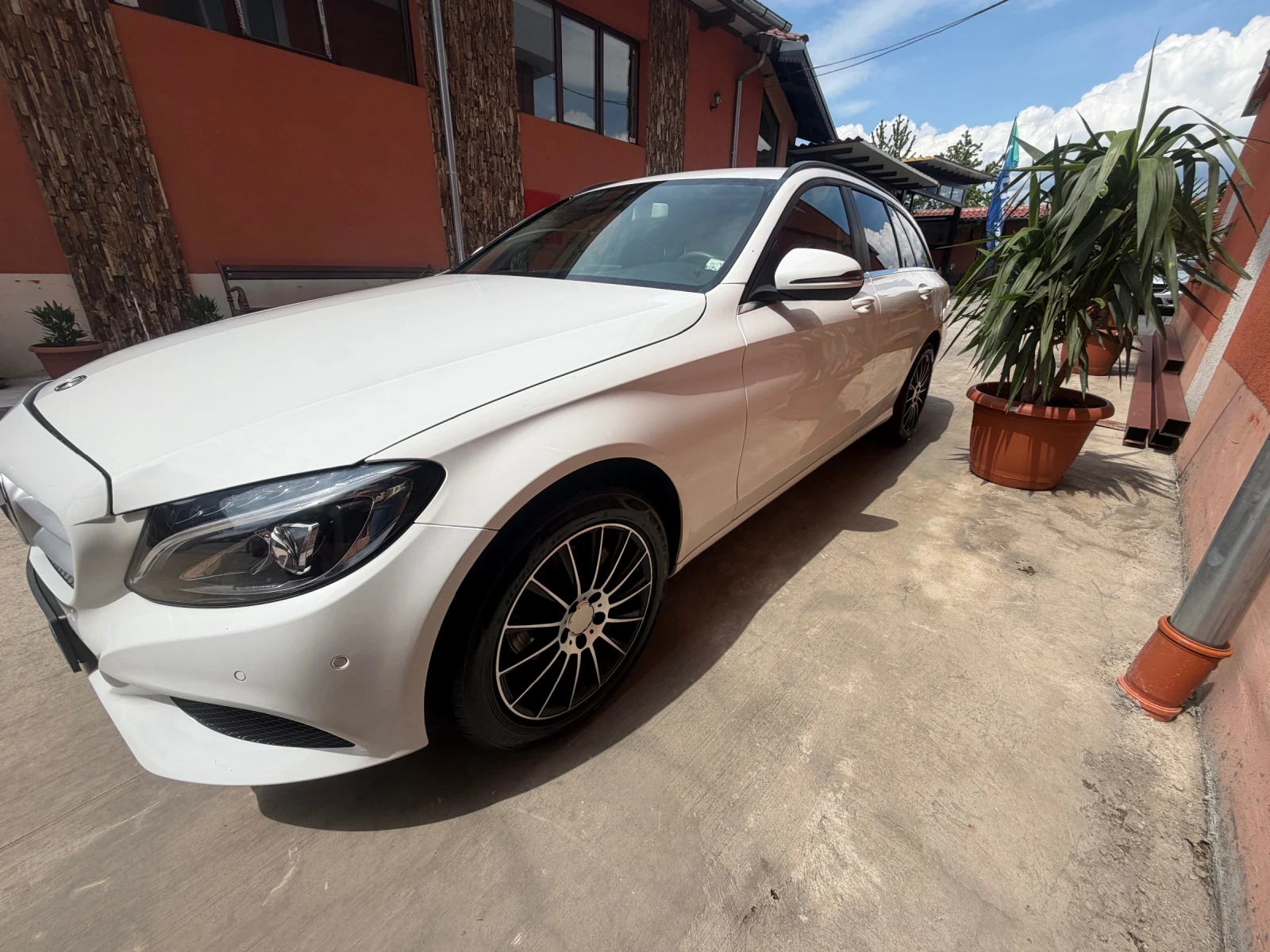 Mercedes-Benz C 180, снимка 3 - Автомобили и джипове - 54355775