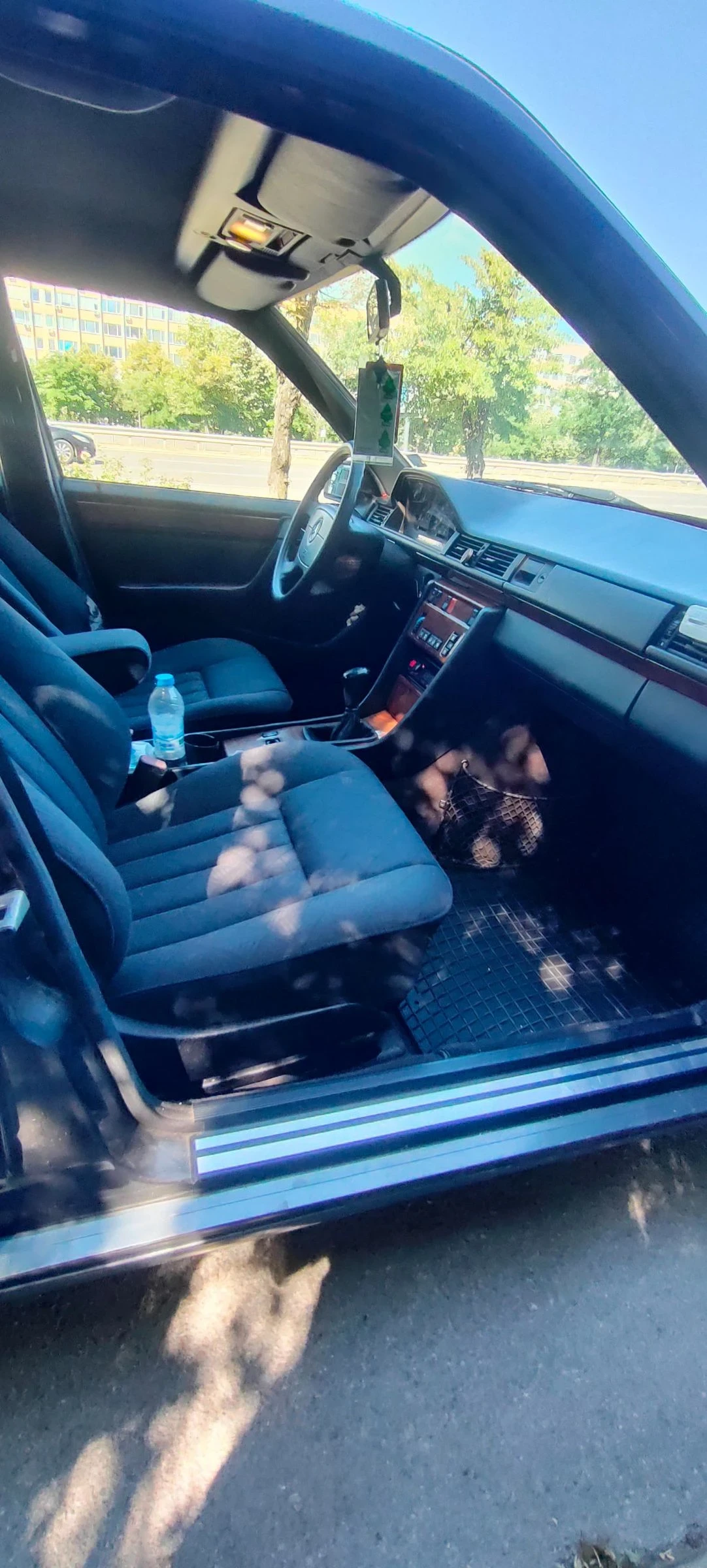 Mercedes-Benz 124 200E, снимка 6 - Автомобили и джипове - 55079671