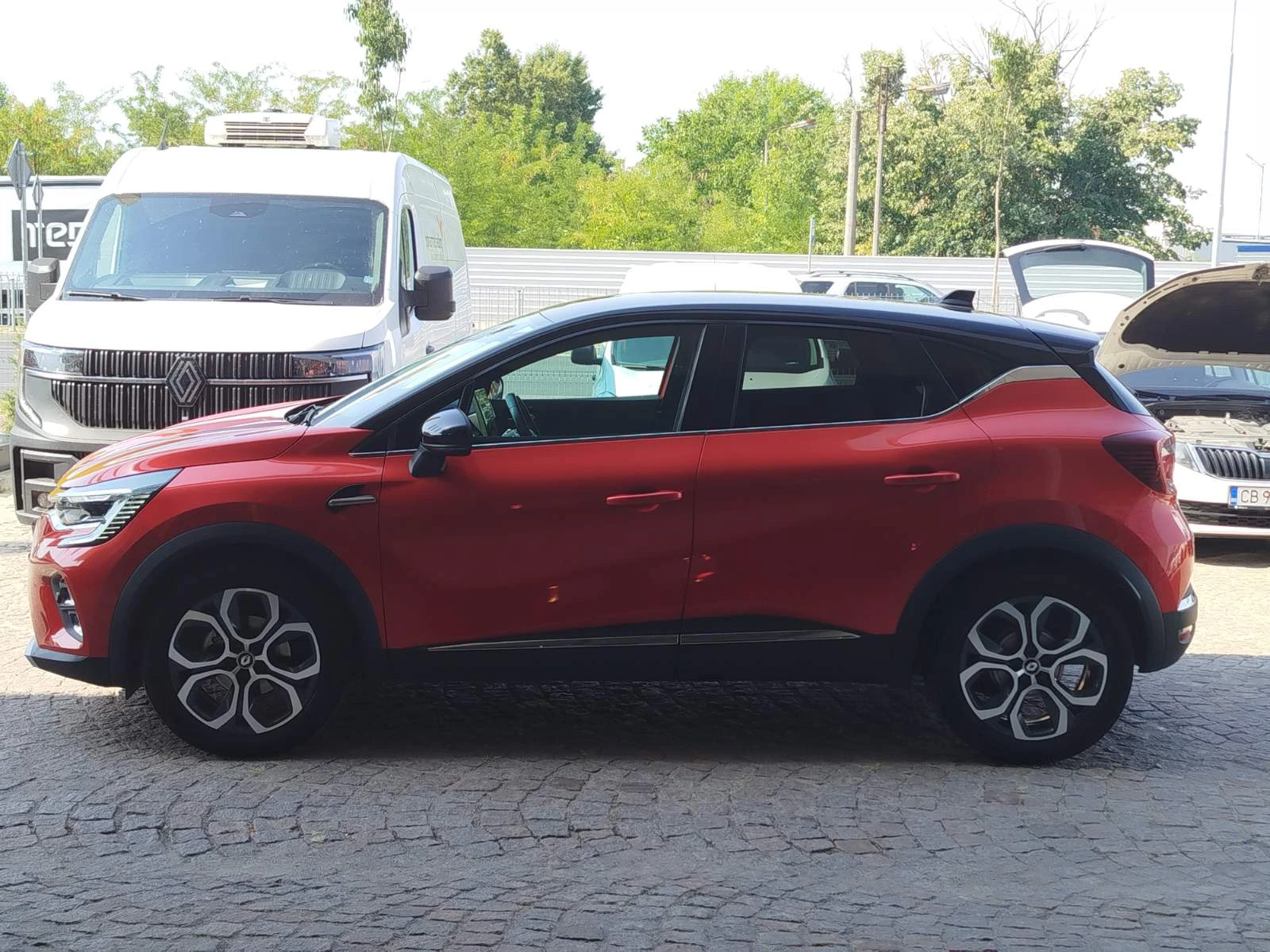 Renault Captur 1.3 TCe/140 к.с., снимка 8 - Автомобили и джипове - 55914427