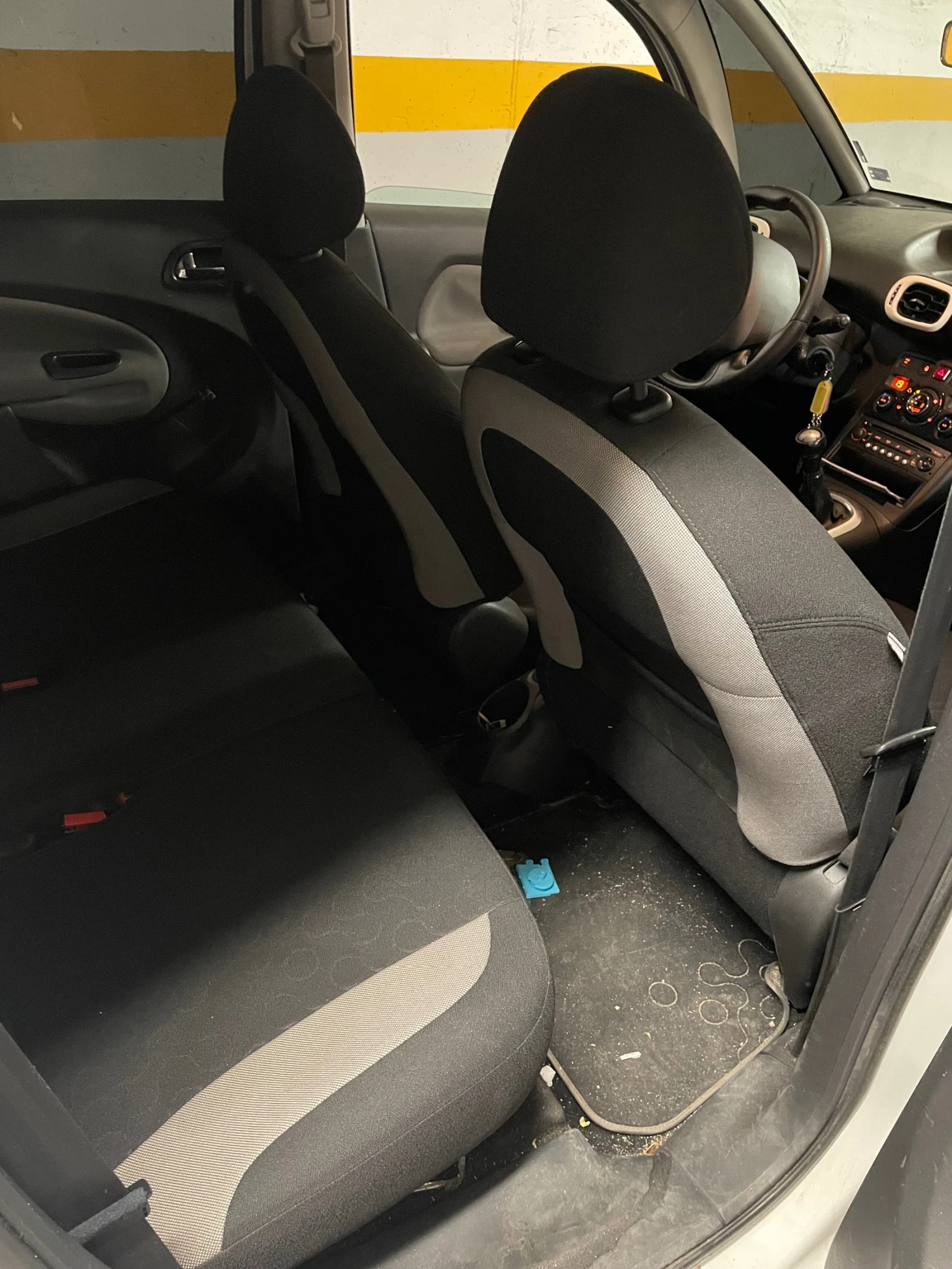Citroen C3 Picasso, снимка 10 - Автомобили и джипове - 56167840