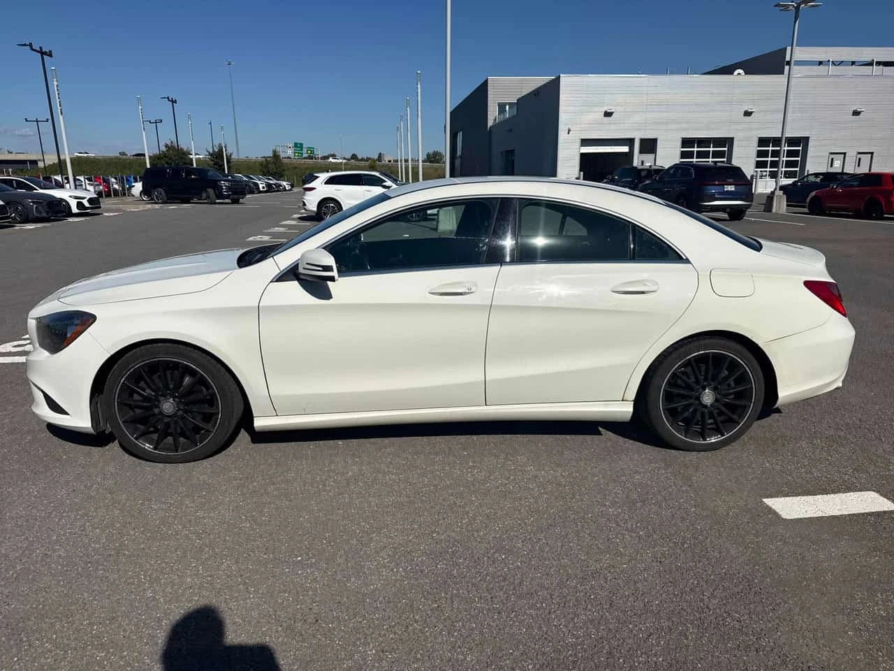 Mercedes-Benz CLA 250 * CARFAX * ОПЦИЯ ЗА ФИНАНСИРАНЕ, снимка 2 - Автомобили и джипове - 56227786