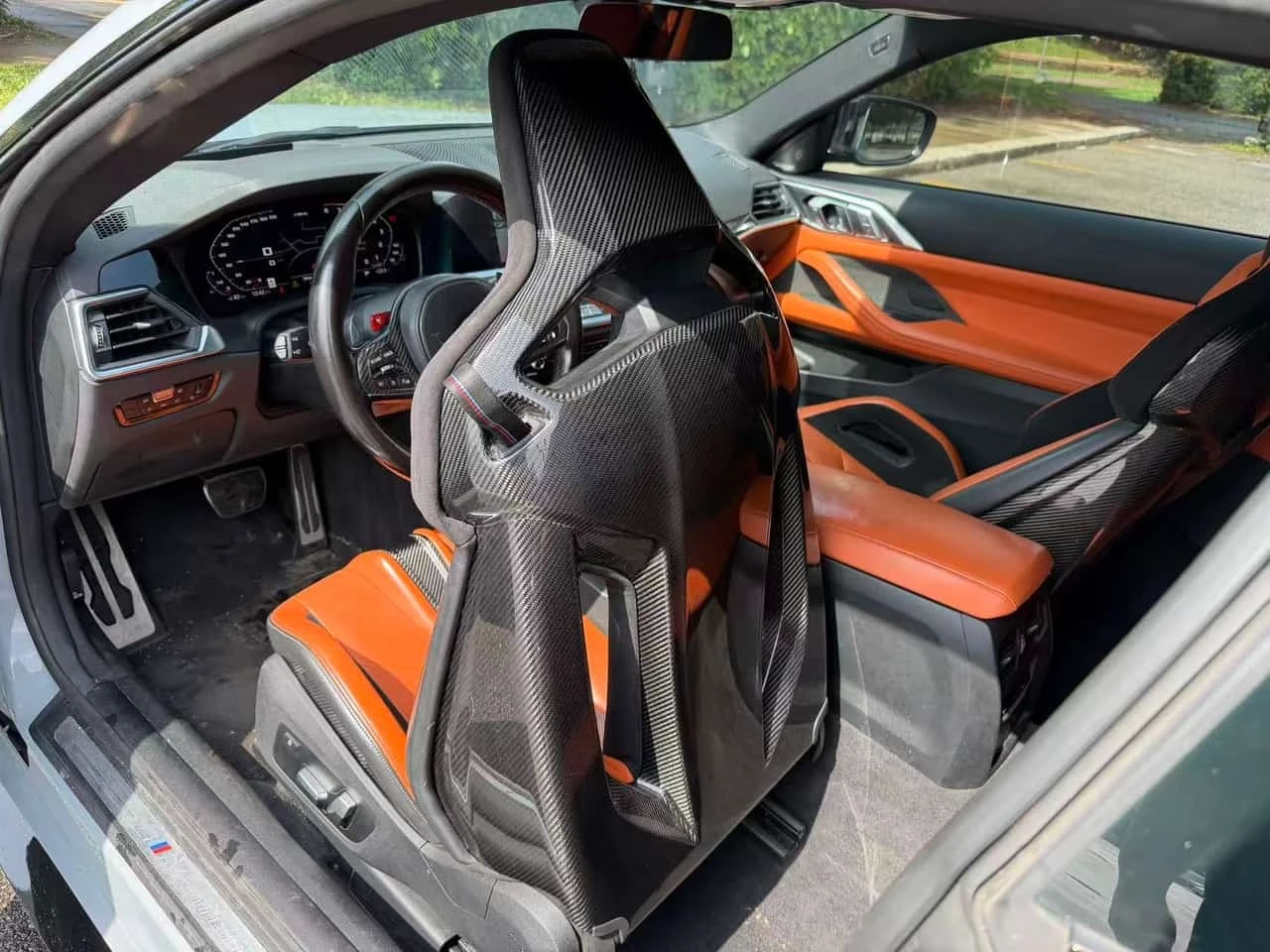 BMW M4 * Competition M xDrive * CARFAX * LASER * CARBON * | Mobile.bg � ����������� 16