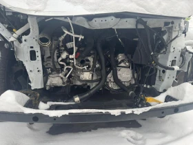 Nissan Qashqai 1.3HYBRID TEKNA 14000KM - 13500 € / 26403.70 лв. - 35831677 5