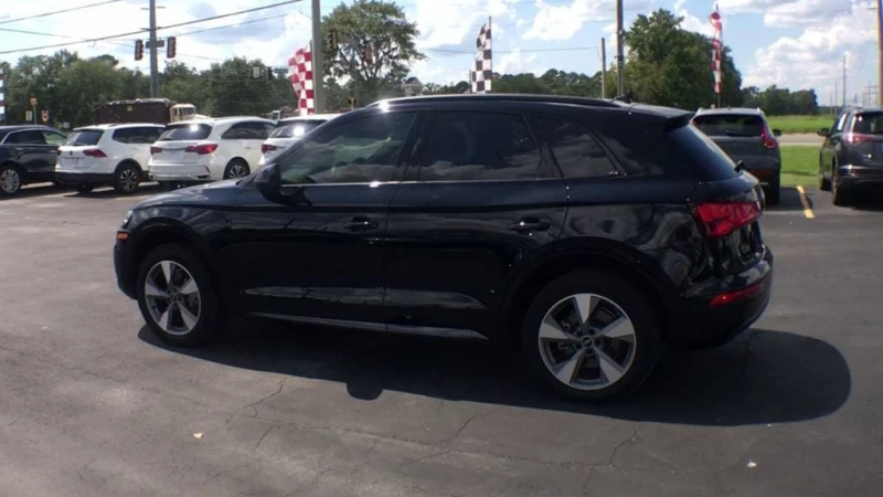 Audi Q5 Titanium Premium пано* keyless* м.точка* подгрев* , снимка 3 - Автомобили и джипове - 47532960