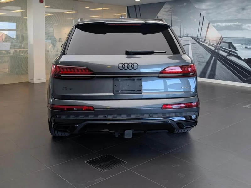 Audi Q7 55TFSI Technik* Black Optics* CARFAX* Без инцидент, снимка 4 - Автомобили и джипове - 52698532