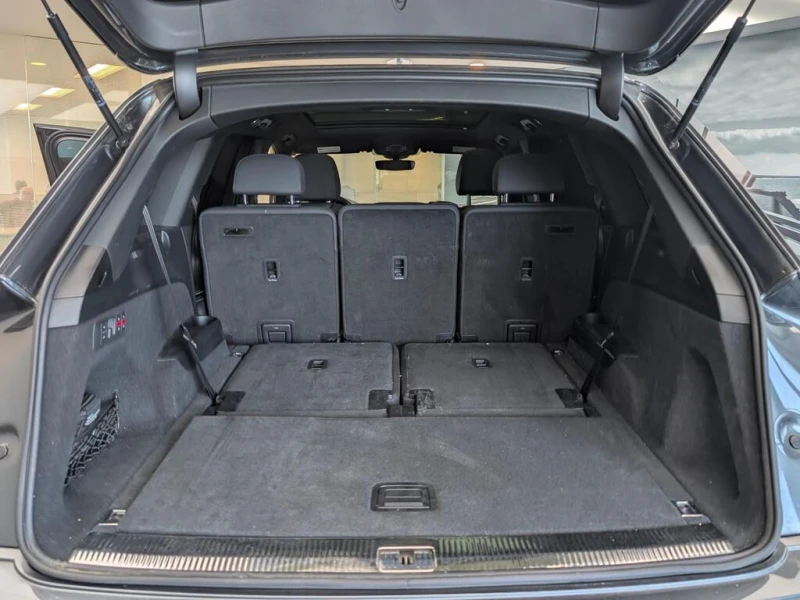 Audi Q7 55TFSI Technik* Black Optics* CARFAX* Без инцидент, снимка 8 - Автомобили и джипове - 52698532