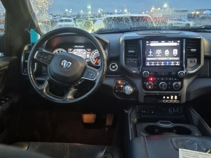 Dodge RAM 1500 * SPORT CREW CAB STD BED * CARFAX * БЕЗ ПЪРВОНАЧАЛ, снимка 11 - Автомобили и джипове - 53098294