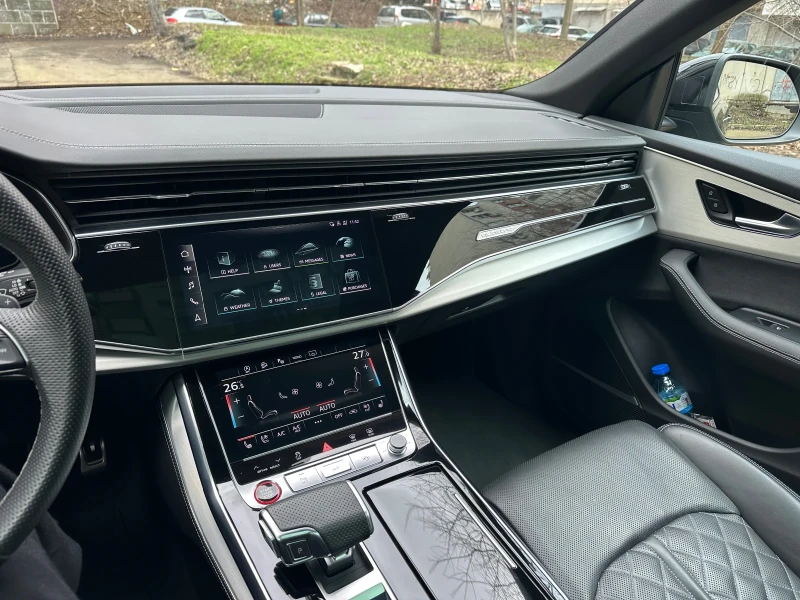 Audi SQ8, снимка 8 - Автомобили и джипове - 53287664
